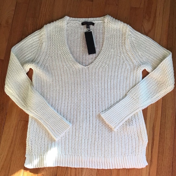 Banana Republic Sweaters - NWT🎉BANANA REPUBLIC LINEN loose knit sweater